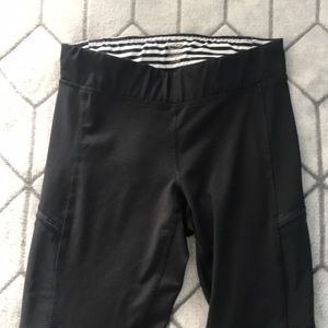 Capri athletic leggings